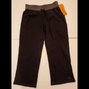 Champion Active Relaxed Capri stretch pants XS